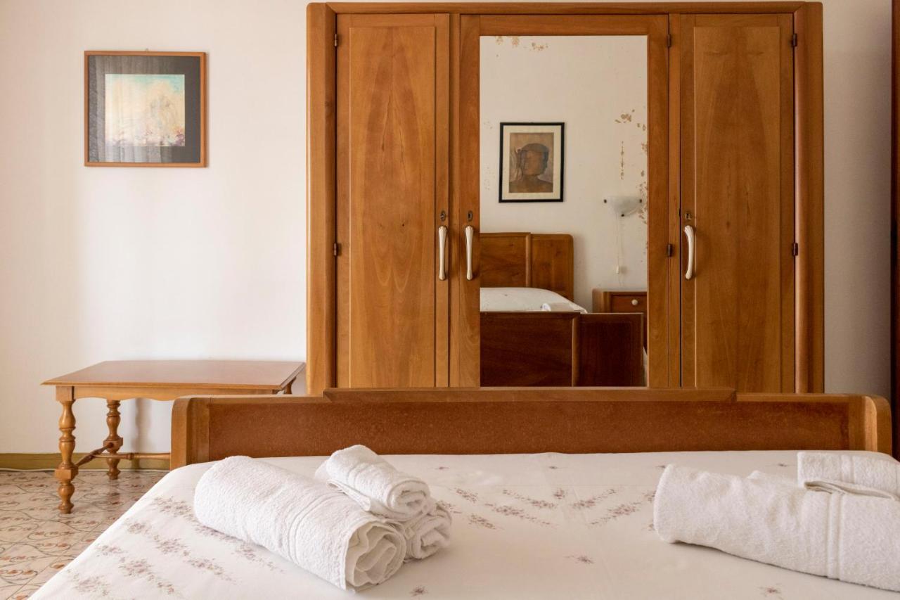 Casa Raffaela Apartment Modica Bagian luar foto